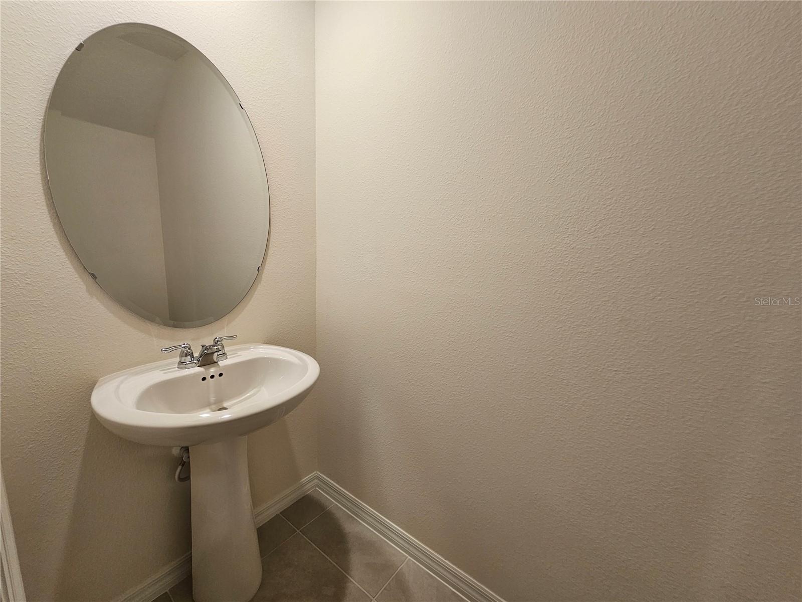 HARMONY WEST TWNHMS - Residential Lease