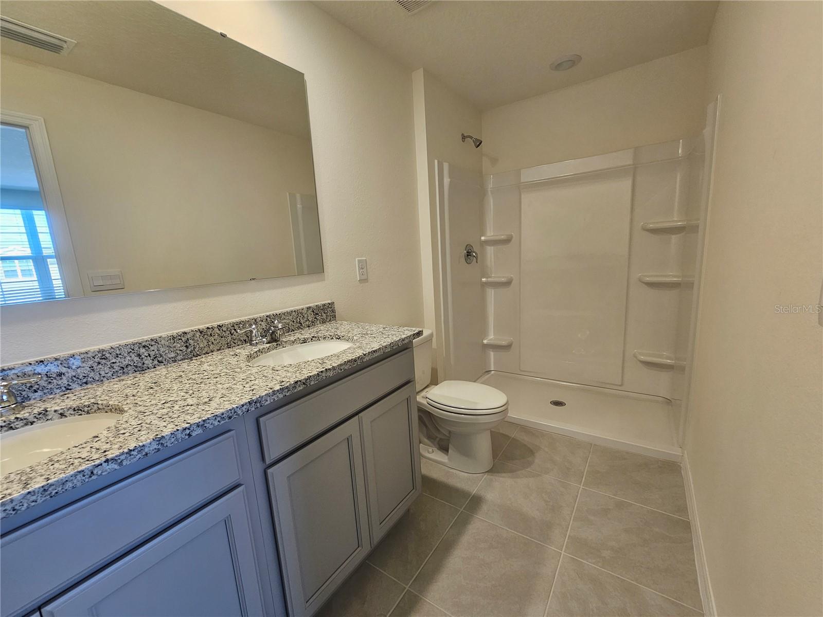 HARMONY WEST TWNHMS - Residential Lease