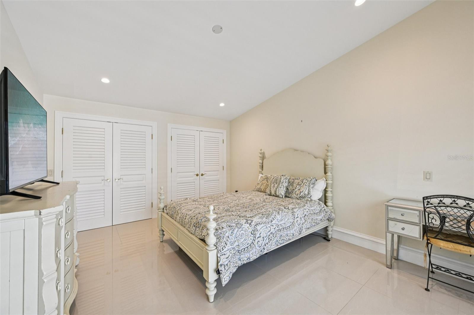 LIDO C - Residential Lease