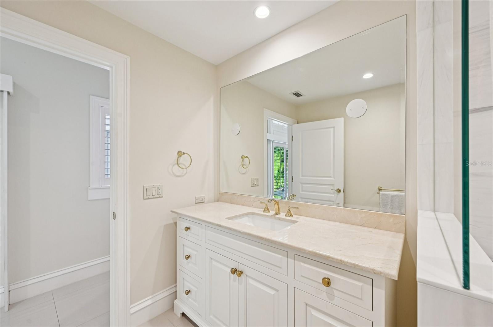 LIDO C - Residential Lease