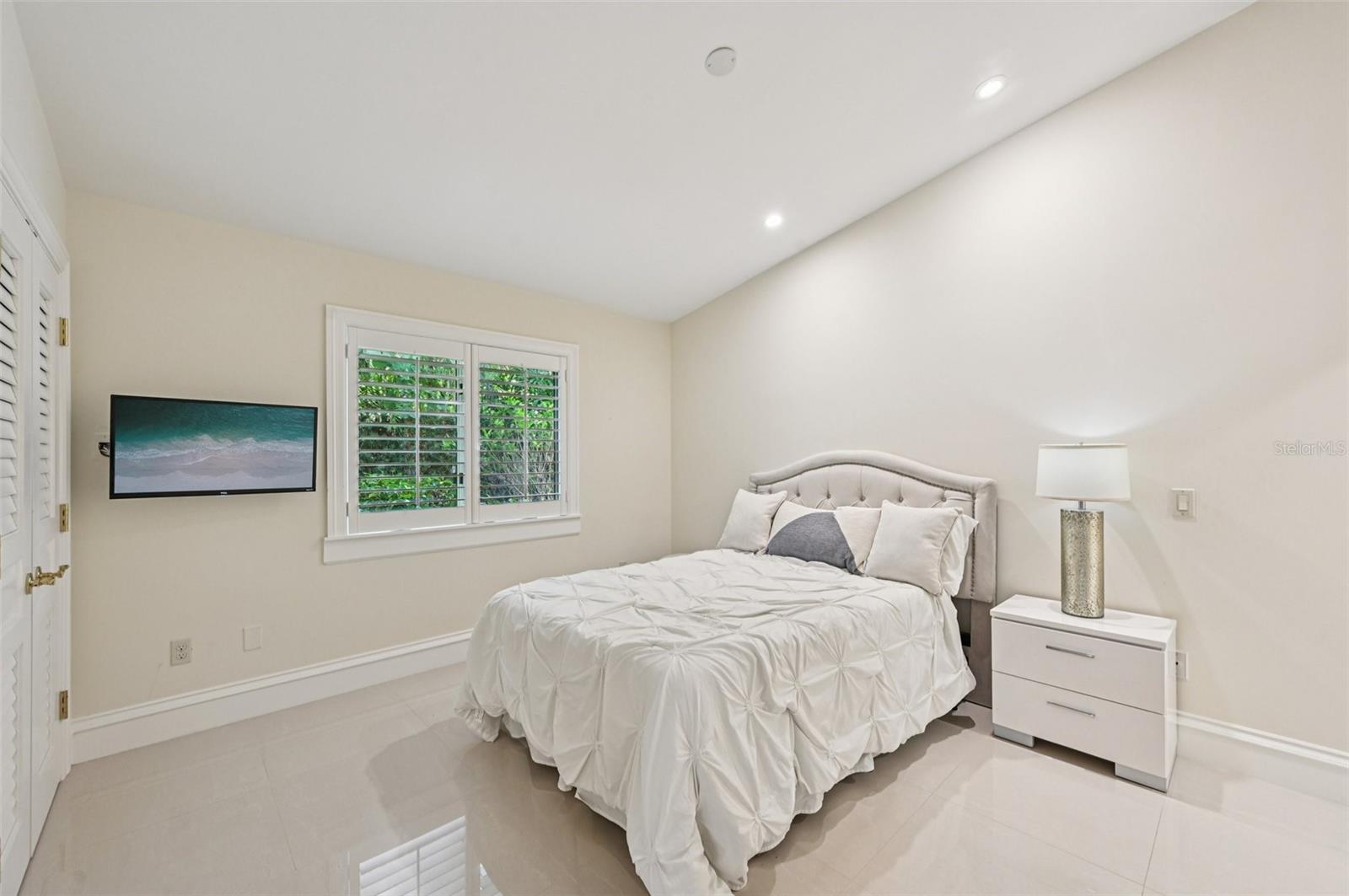 LIDO C - Residential Lease