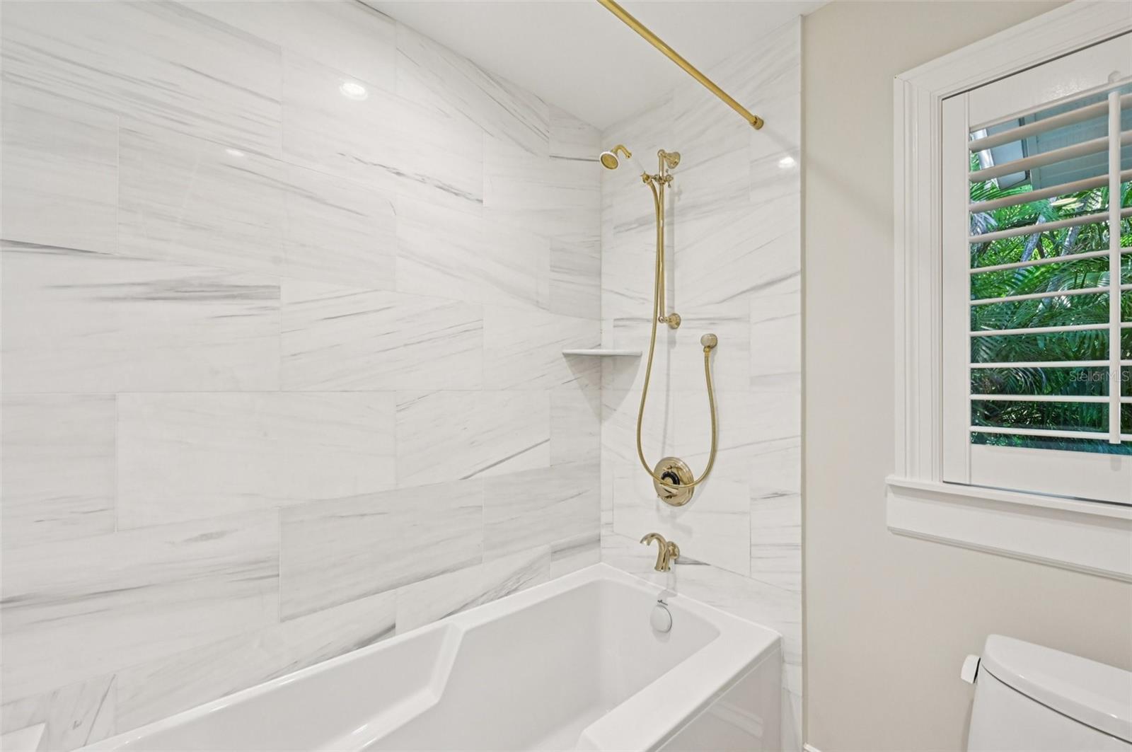 LIDO C - Residential Lease