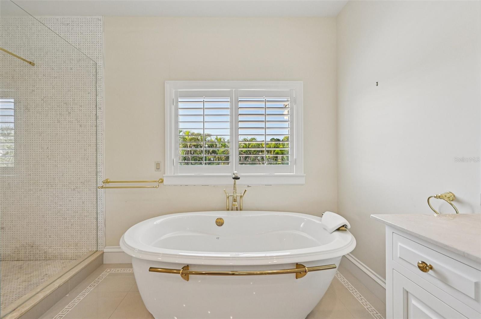 LIDO C - Residential Lease