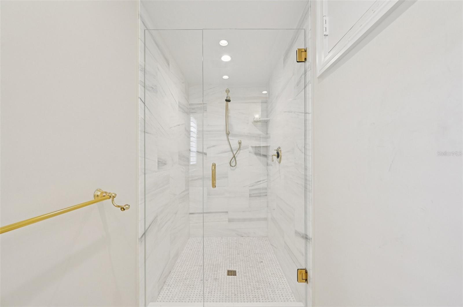 LIDO C - Residential Lease