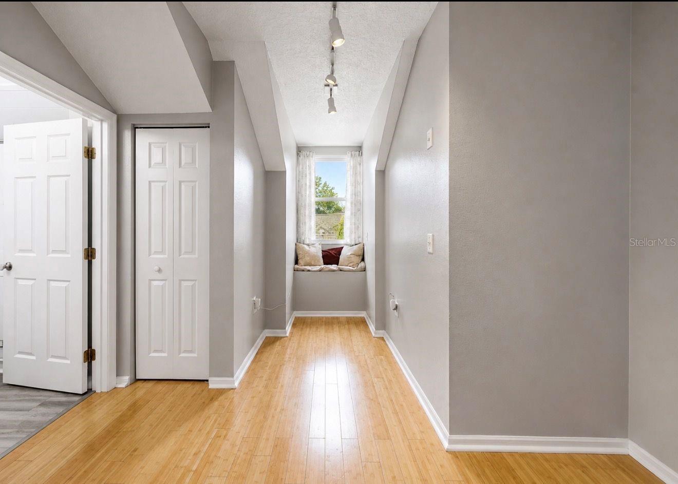 SUMMERVIEW OAKS SUB - Residential