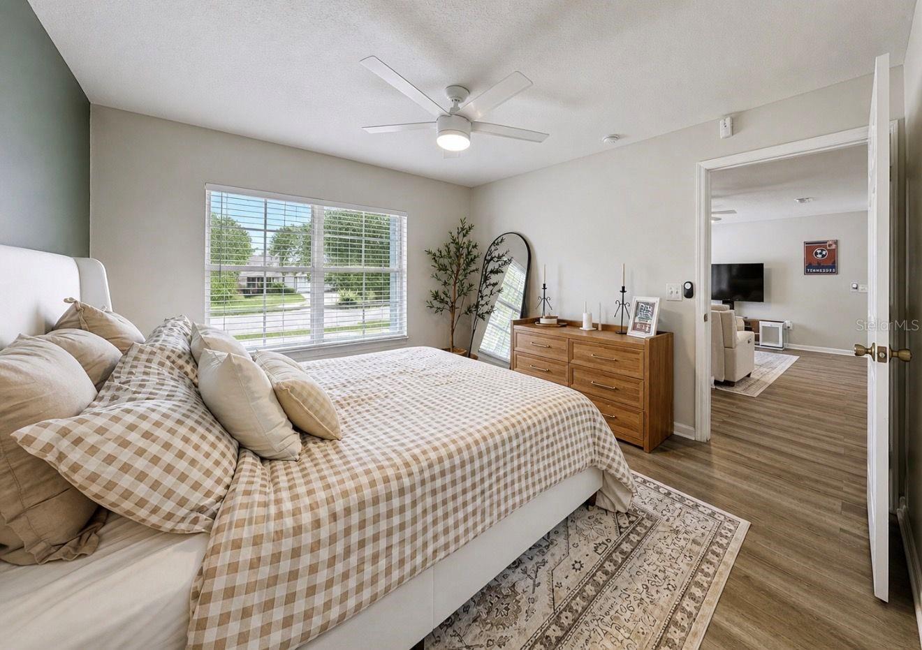 SUMMERVIEW OAKS SUB - Residential