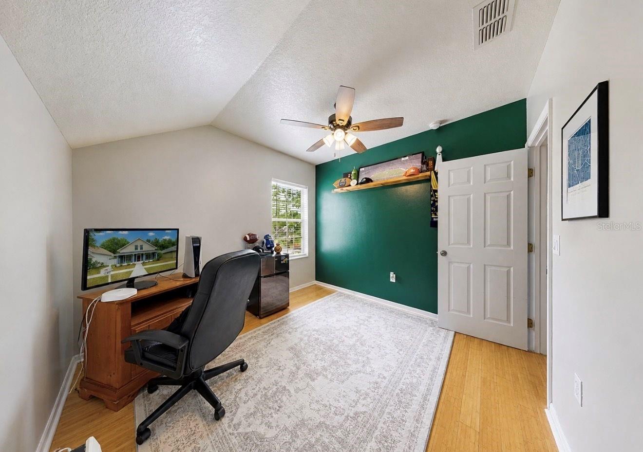 SUMMERVIEW OAKS SUB - Residential