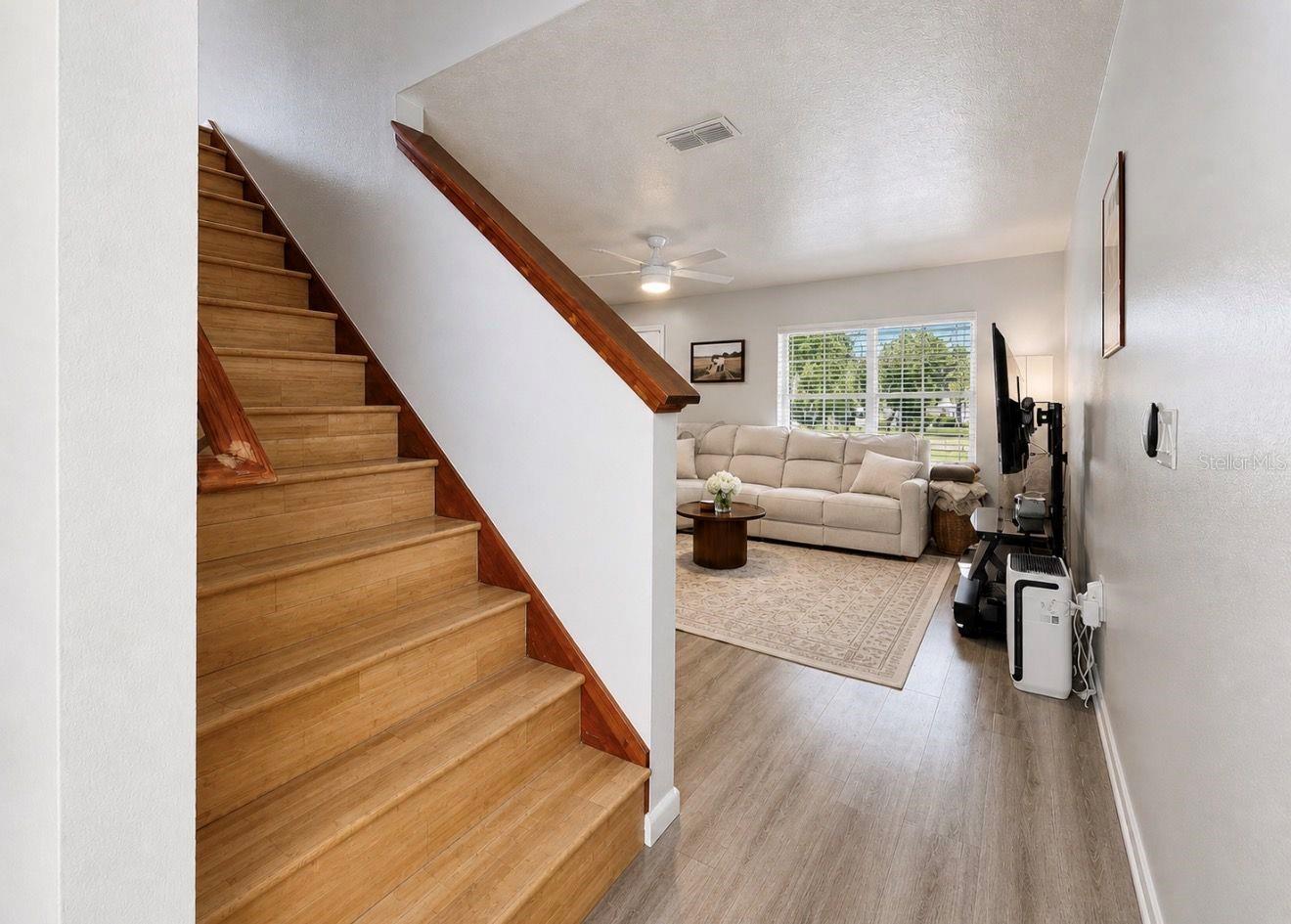 SUMMERVIEW OAKS SUB - Residential