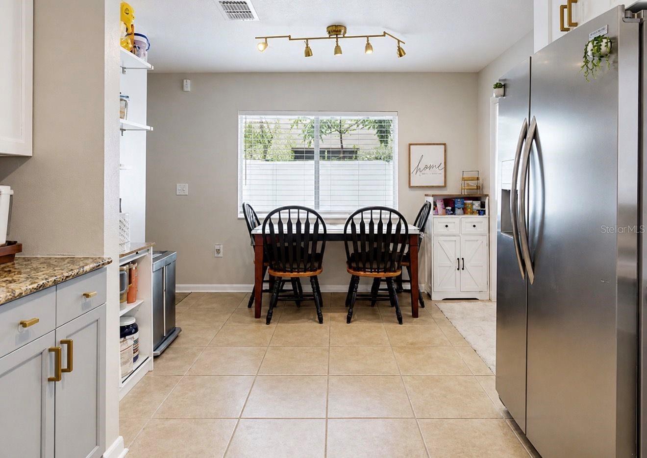 SUMMERVIEW OAKS SUB - Residential
