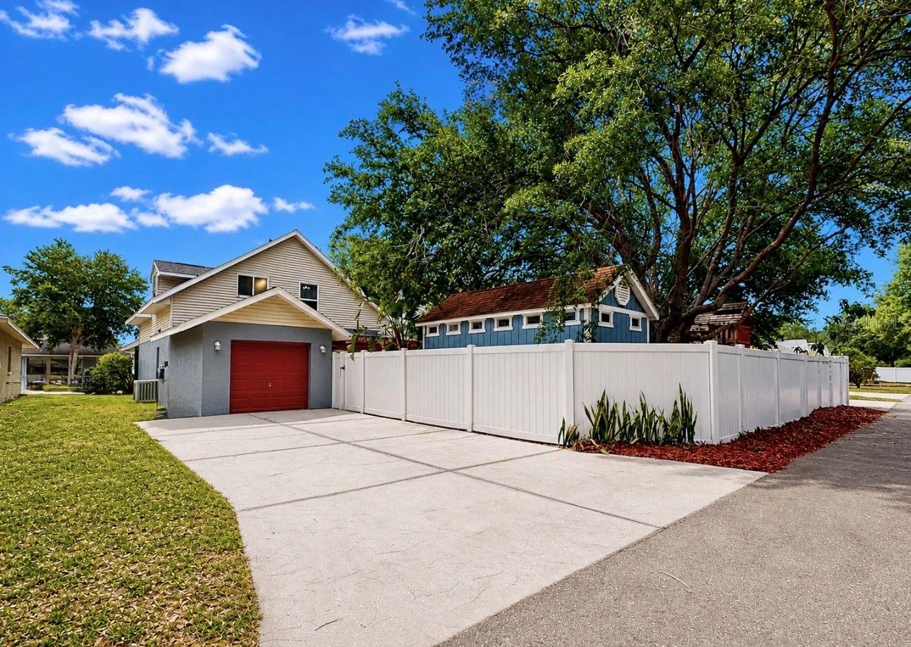SUMMERVIEW OAKS SUB - Residential