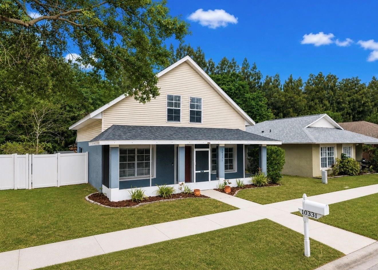 SUMMERVIEW OAKS SUB - Residential