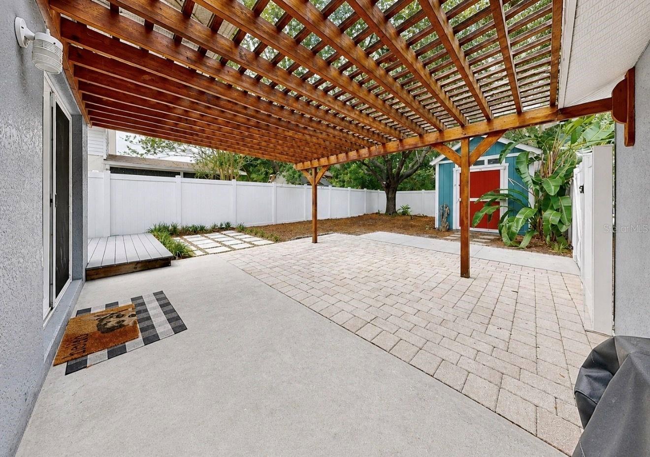 SUMMERVIEW OAKS SUB - Residential