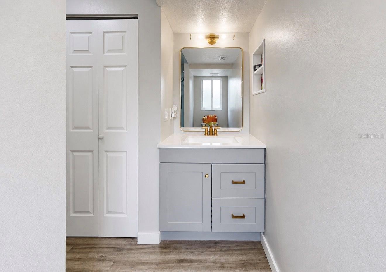 SUMMERVIEW OAKS SUB - Residential
