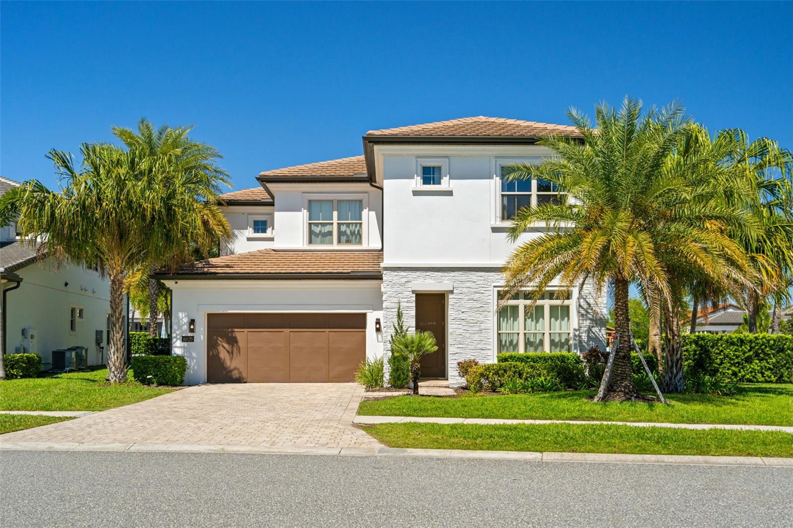 10829 ROYAL CYPRESS WAY