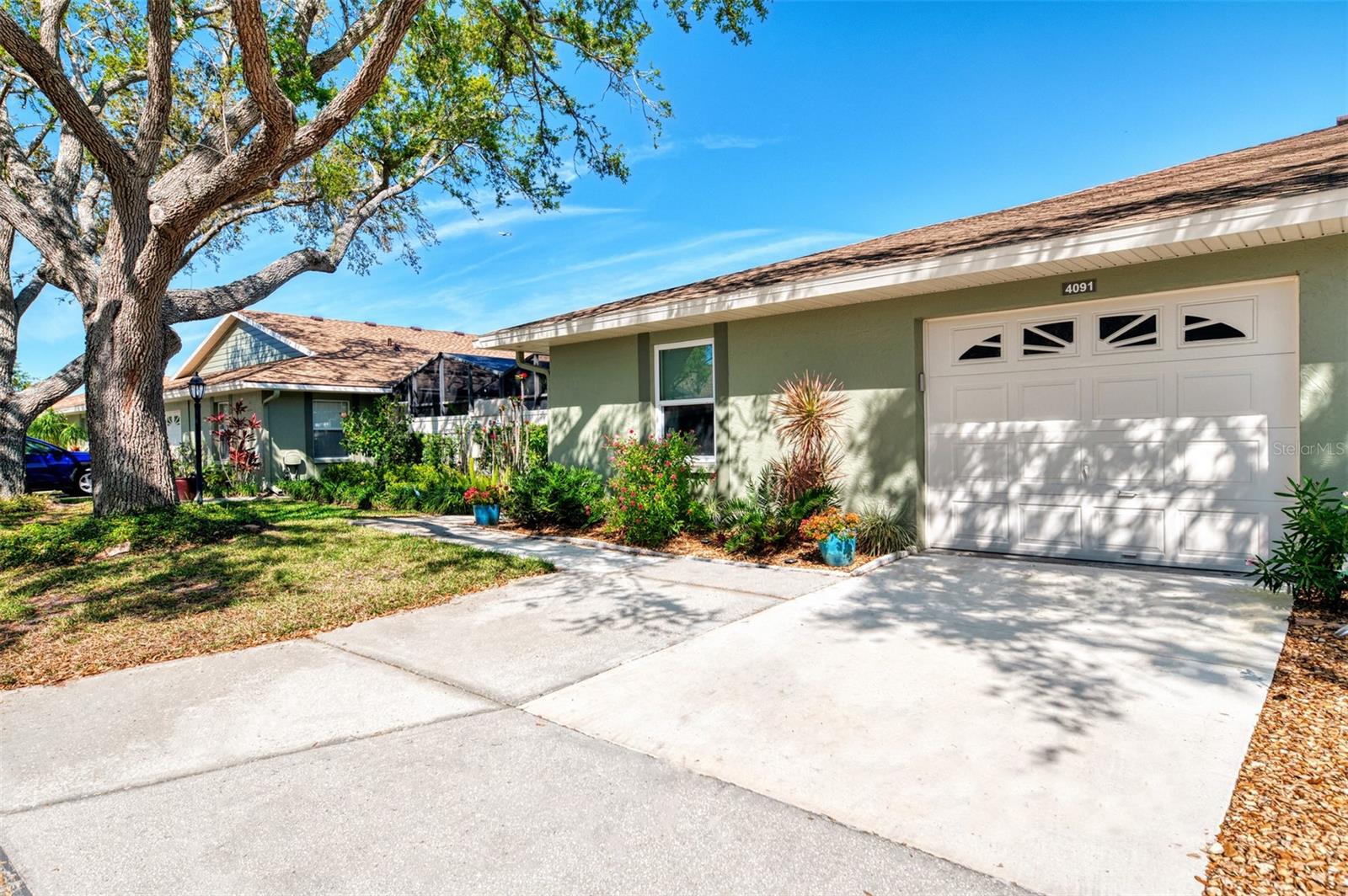 4091 CENTER POINTE PLACE 40A