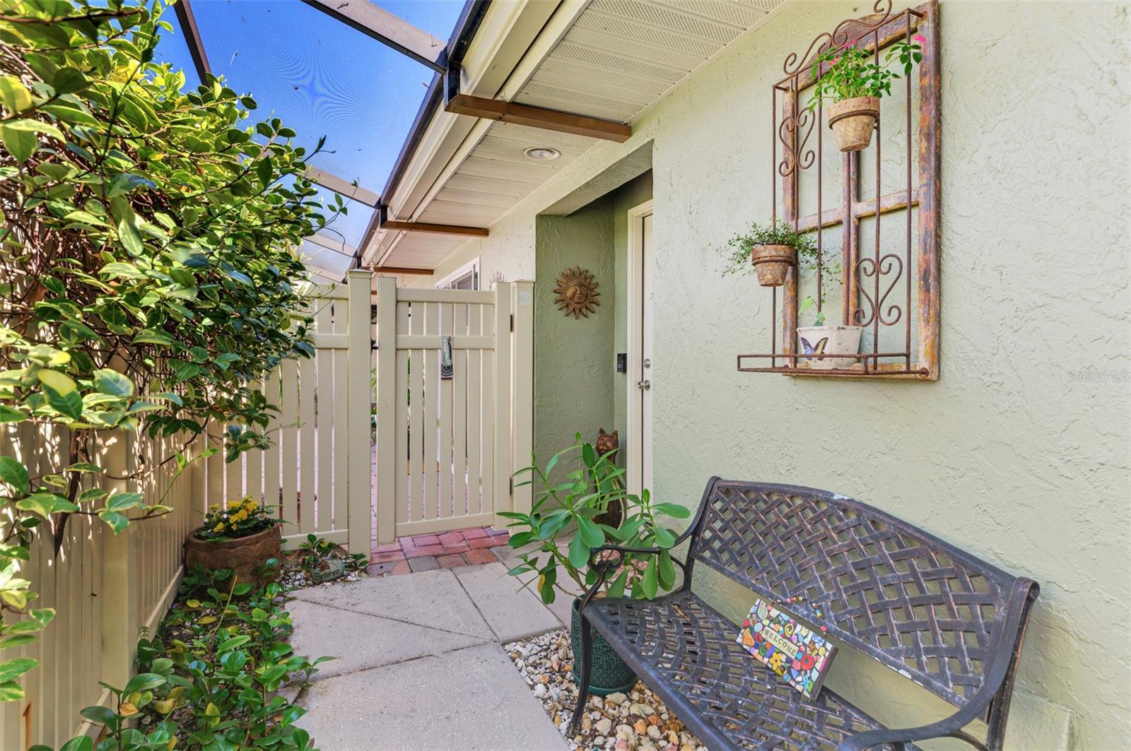 4091 CENTER POINTE PLACE 40A
