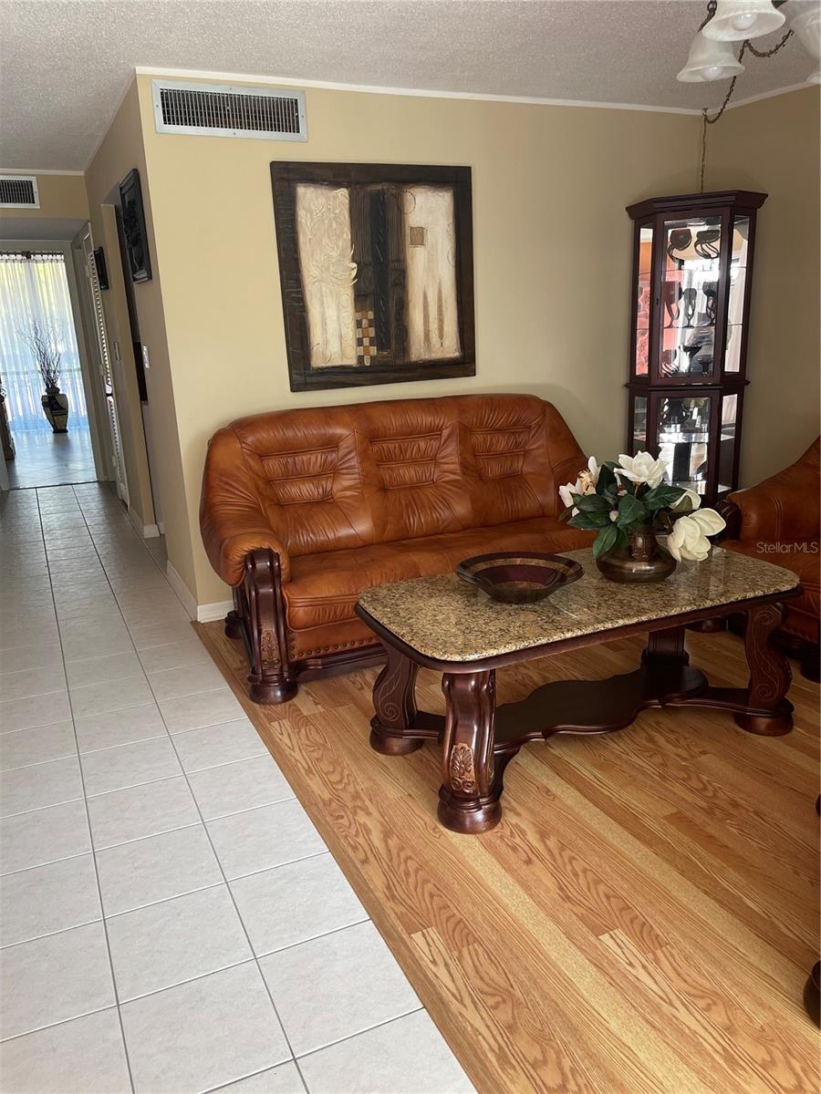 SEVILLE CONDO 14 - Residential