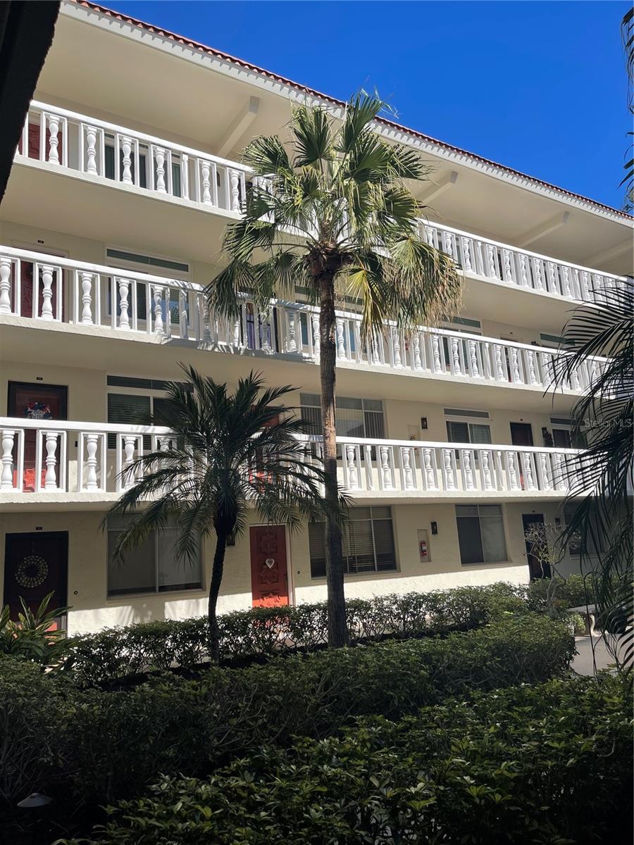 SEVILLE CONDO 14 - Residential