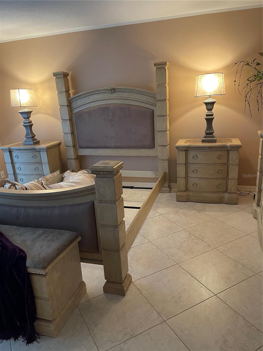 SEVILLE CONDO 14 - Residential