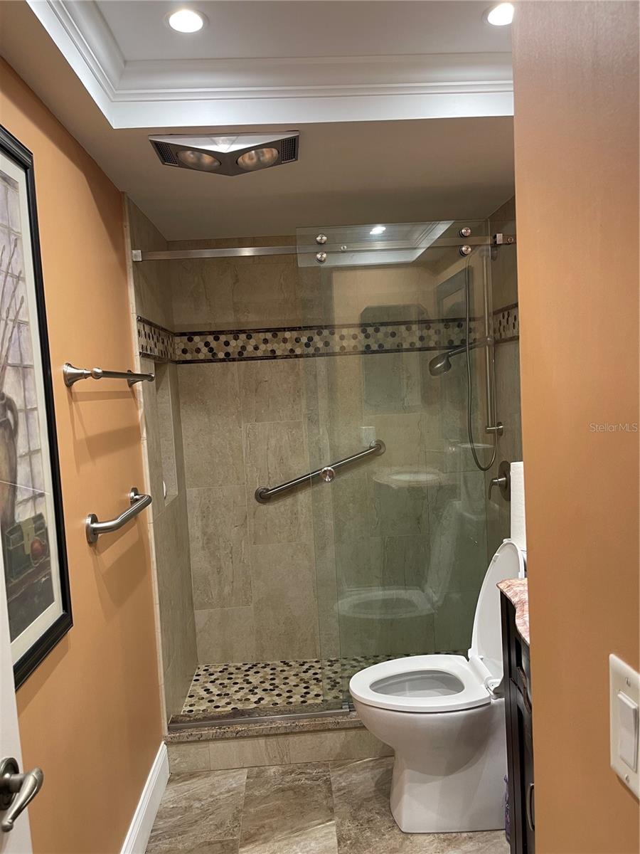 SEVILLE CONDO 14 - Residential