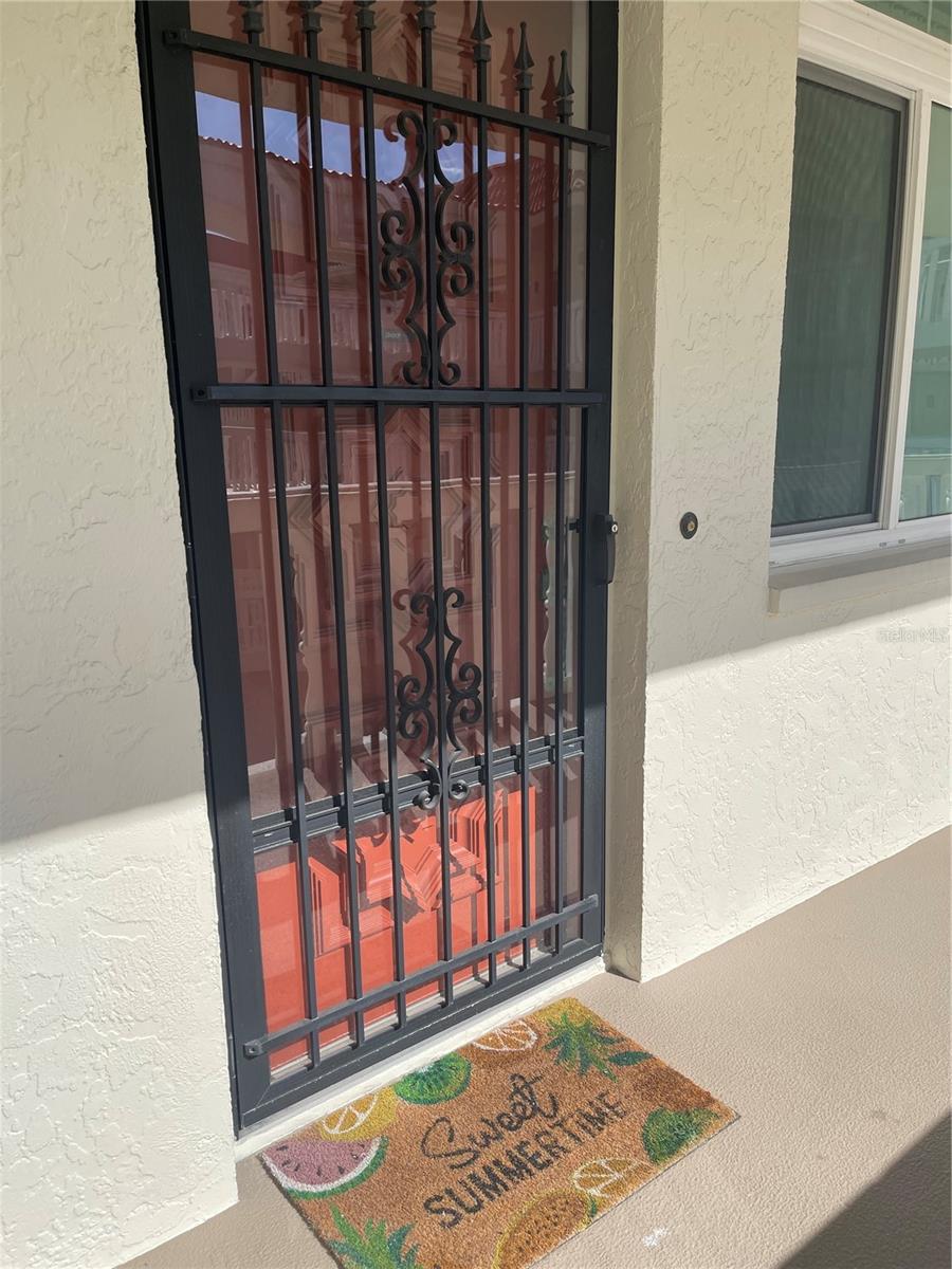 SEVILLE CONDO 14 - Residential