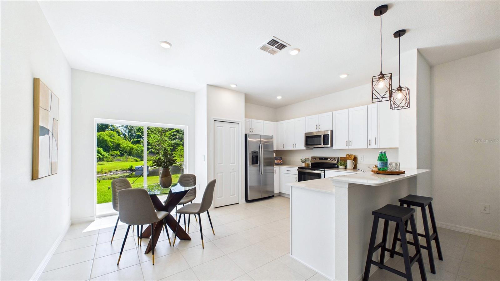 SOUTH SHORE POINTE - Residential