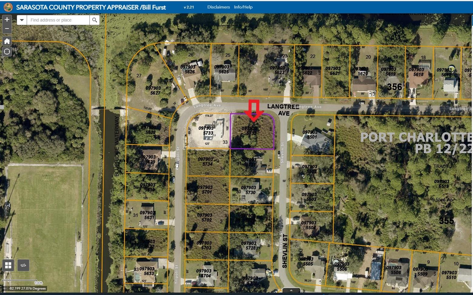 Wonderful location to build your dream home in the flourishing city of North Port, future home of the Atlanta Braves Spring Training. Fantastic corner lot, it's over 1/4 acre, and has access to City Water...it's a Trifecta!! Conveniently close to EVERYTHING - US-41, I-75, schools, and plenty of grocery & retail shopping, and dining. Easy access to a magnitude of golf courses, fishing, boating and beautiful gulf beaches!