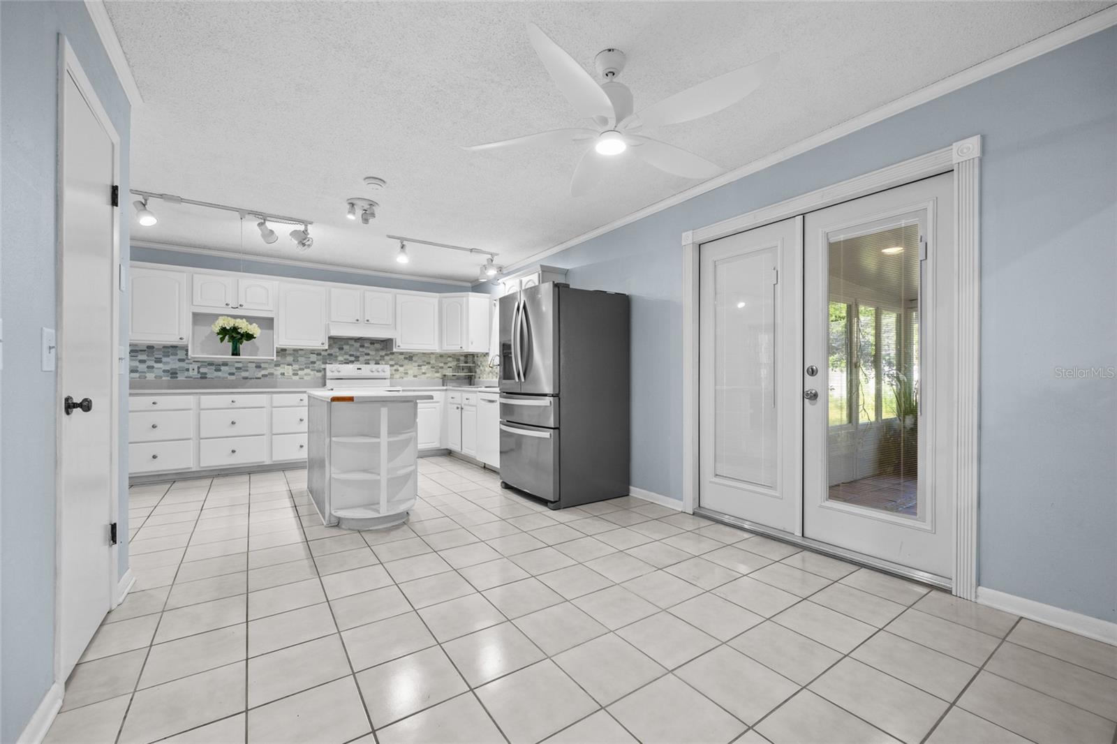 SPRING HOLLOW SUB - Residential