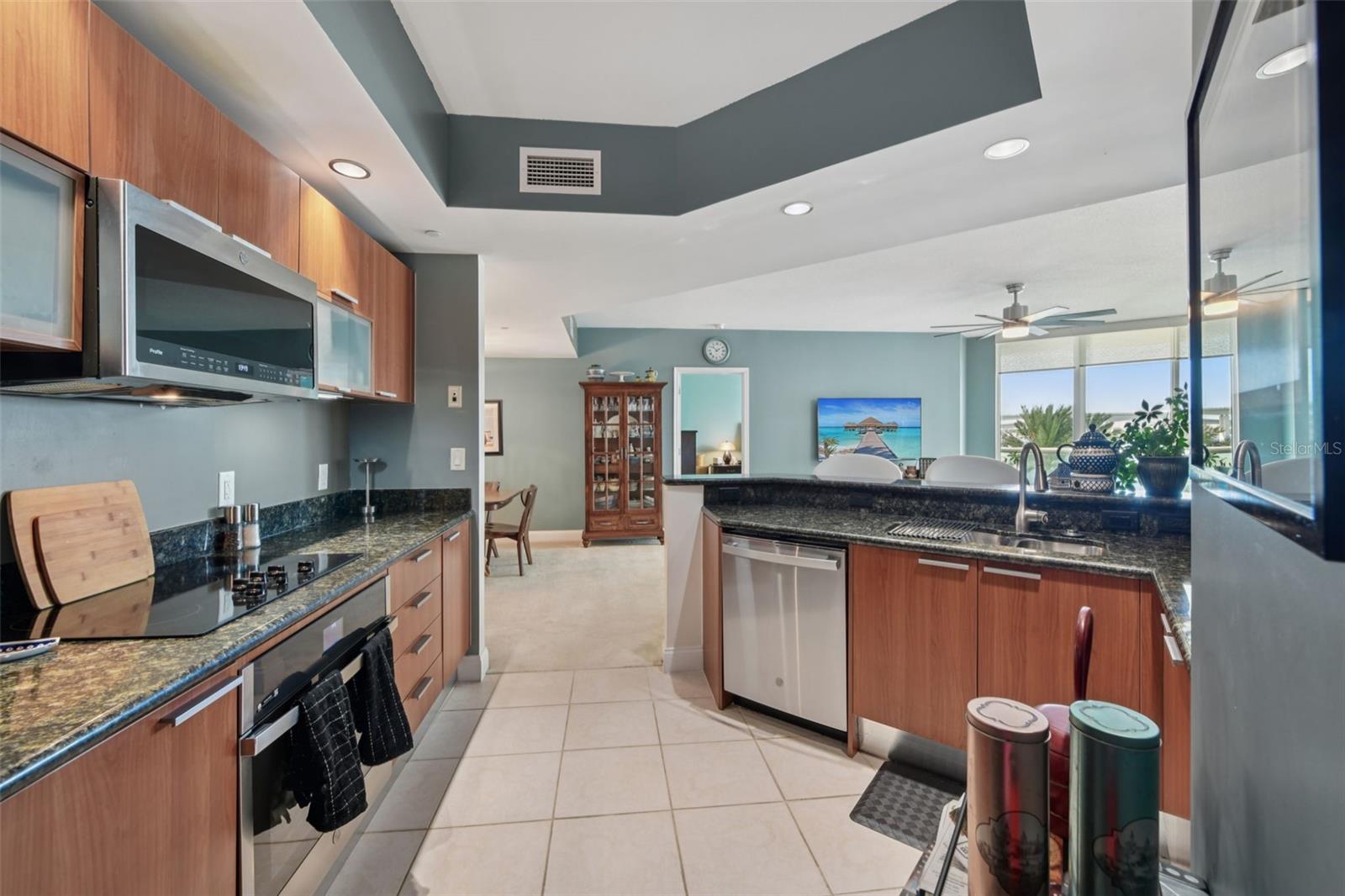 MARINA GRANDE/HALIFAX 01 - Residential