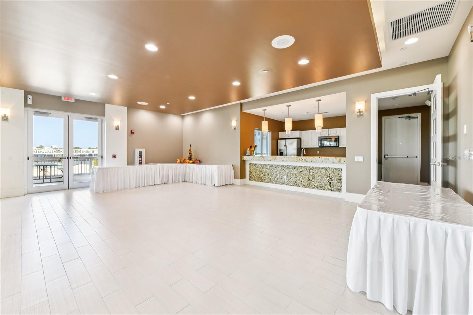 MARINA GRANDE/HALIFAX 01 - Residential