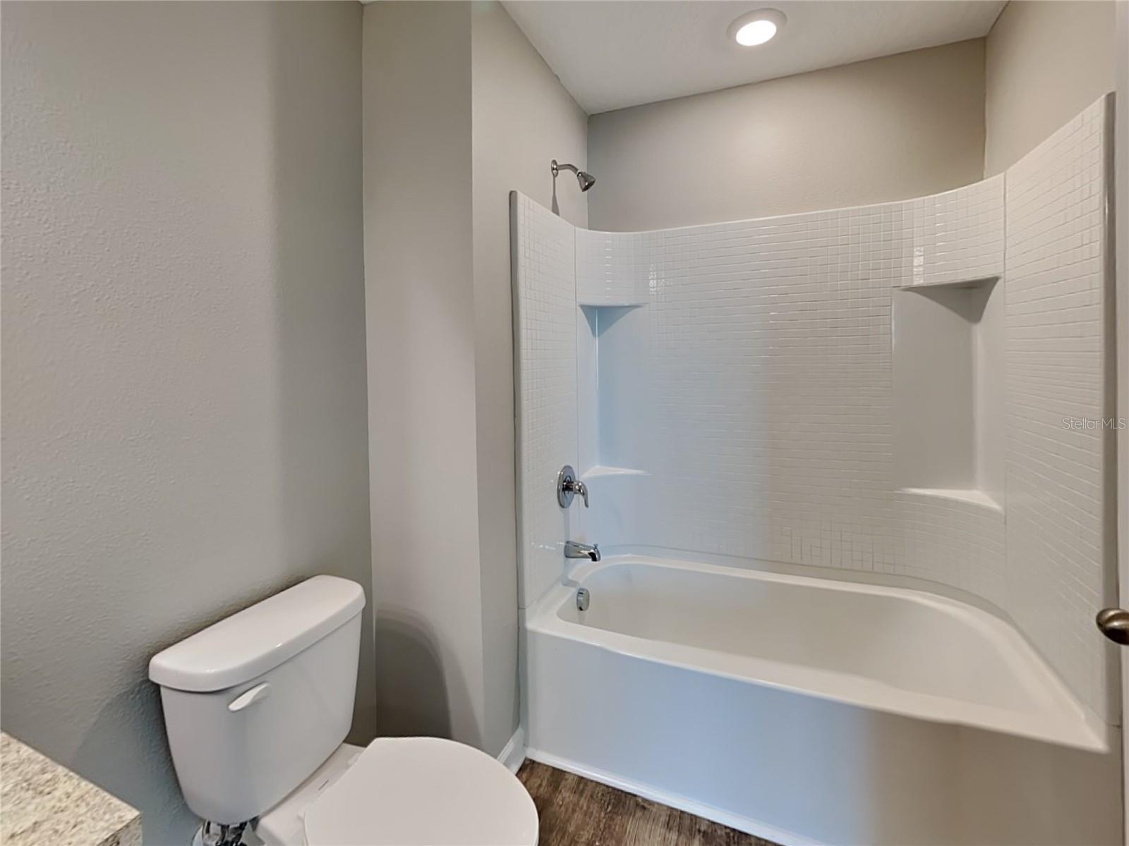 MADISON PLACE PH 2 - Residential Lease