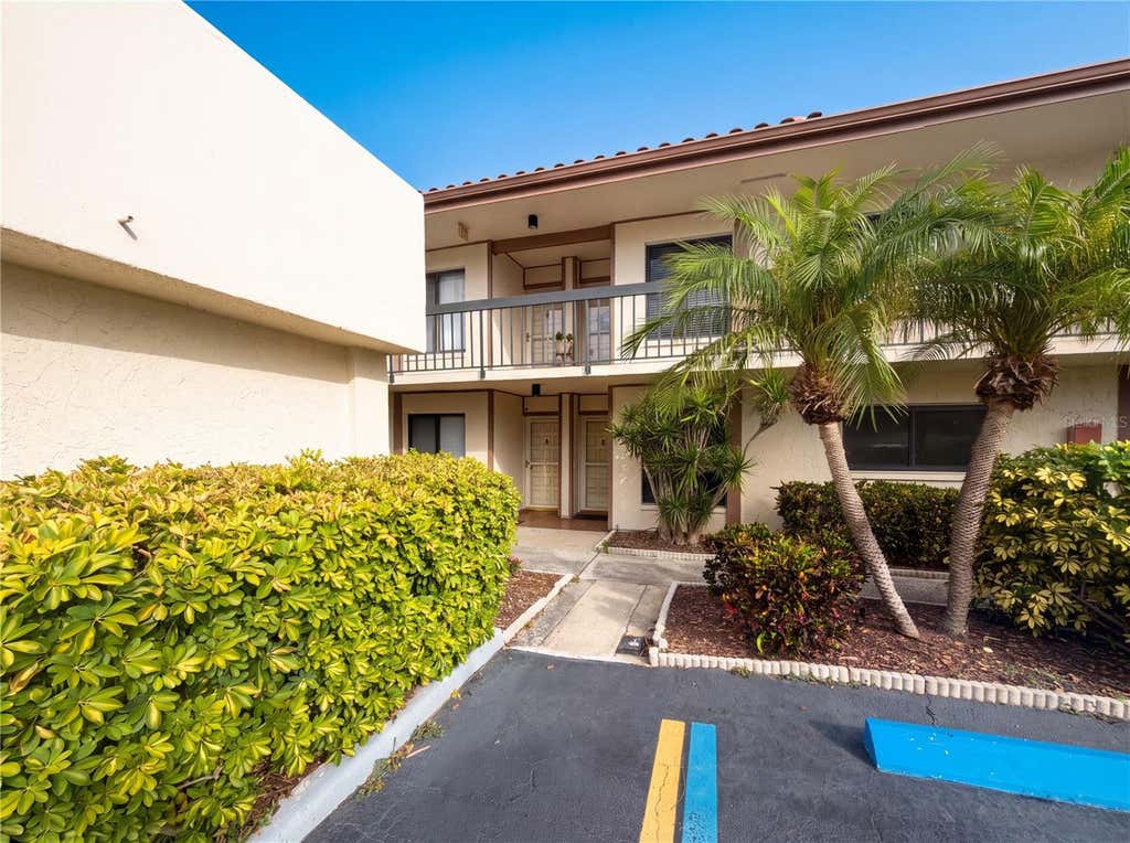 Photo of 6219 Palma Del Mar Boulevard S #114, St Petersburg, FL 33715 (MLS # O6426467)