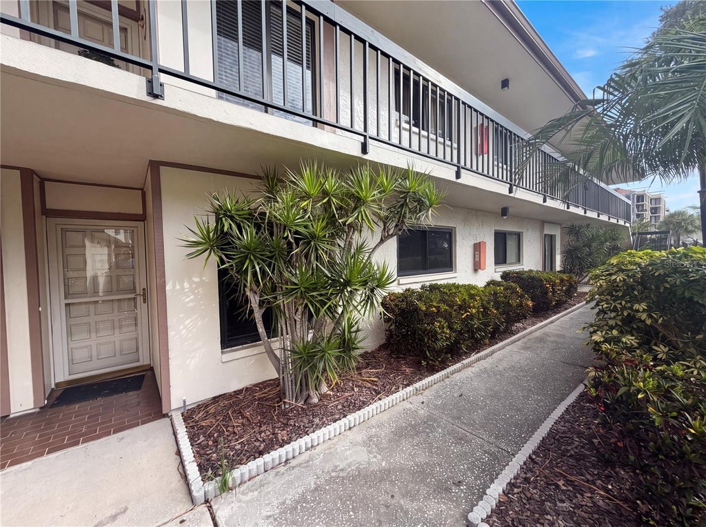 Photo of 6219 Palma Del Mar Boulevard S #114, St Petersburg, FL 33715 (MLS # O6426467)