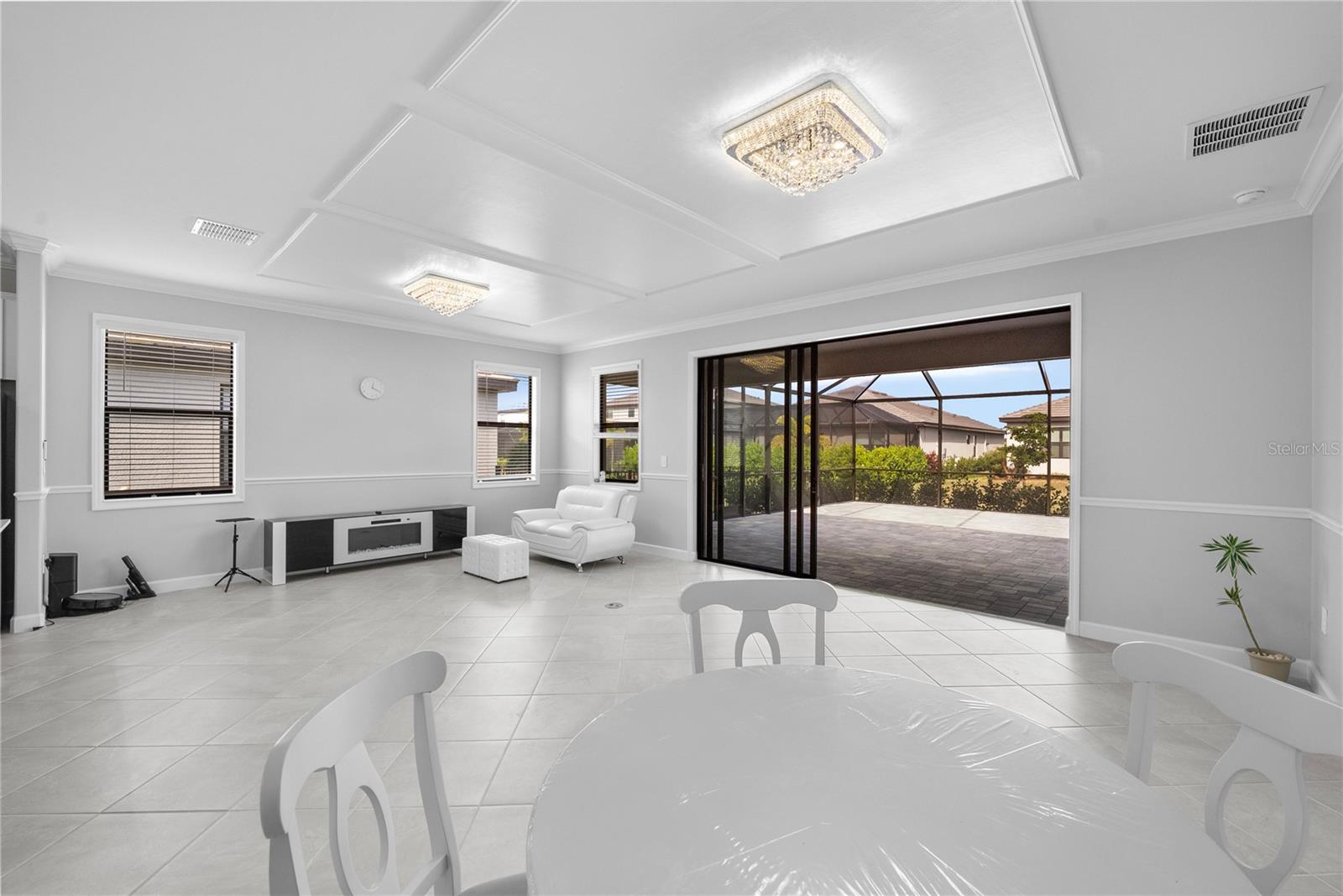 14932 SERENE SHORES LOOP