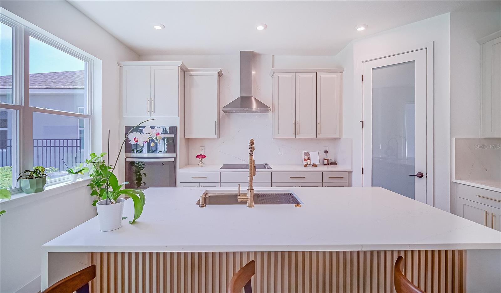 Casas a venda 4 - Jen Dantas 13119 PERGOLA AVENUE