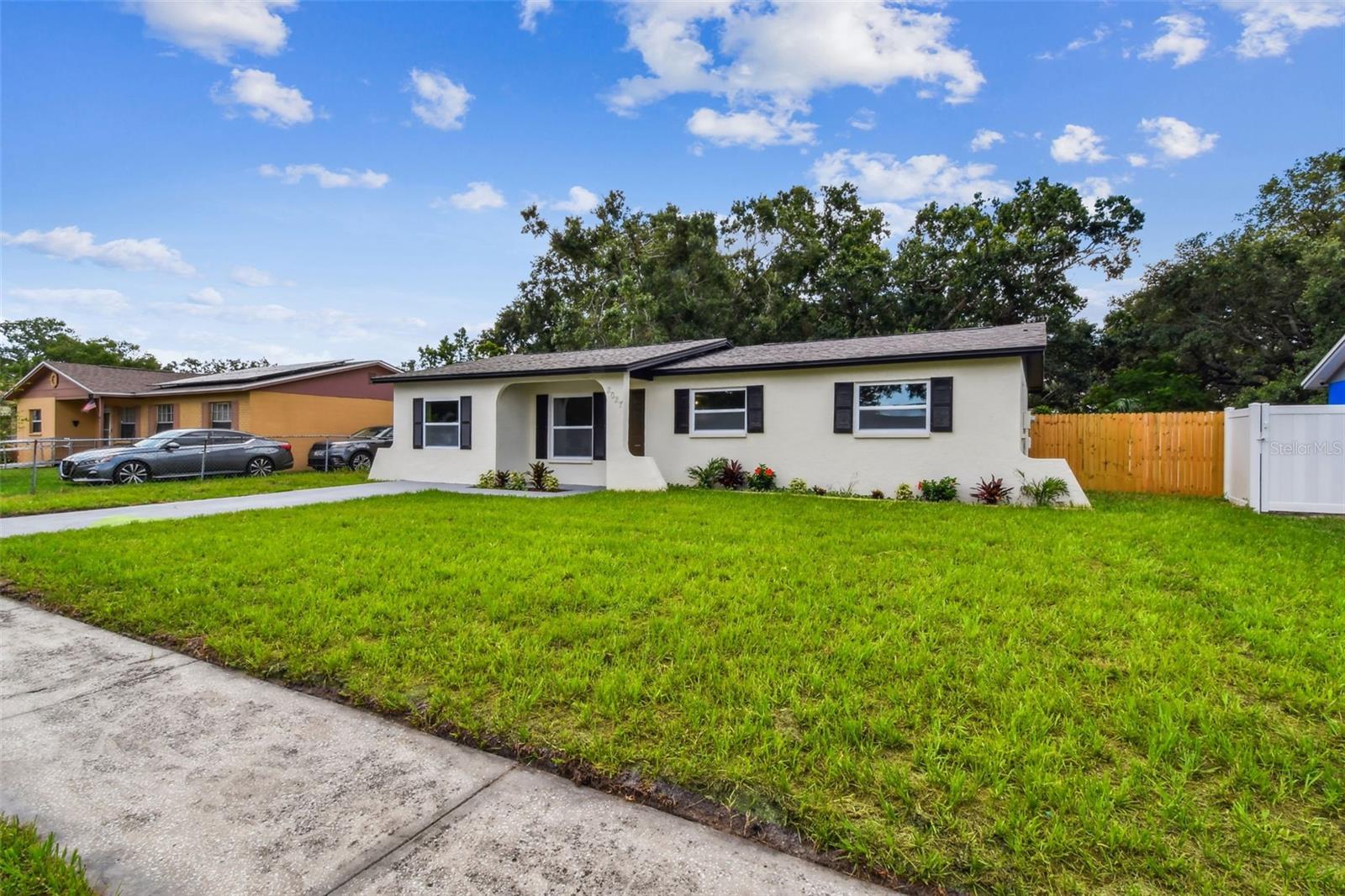 2027 BALFOUR CIRCLE
