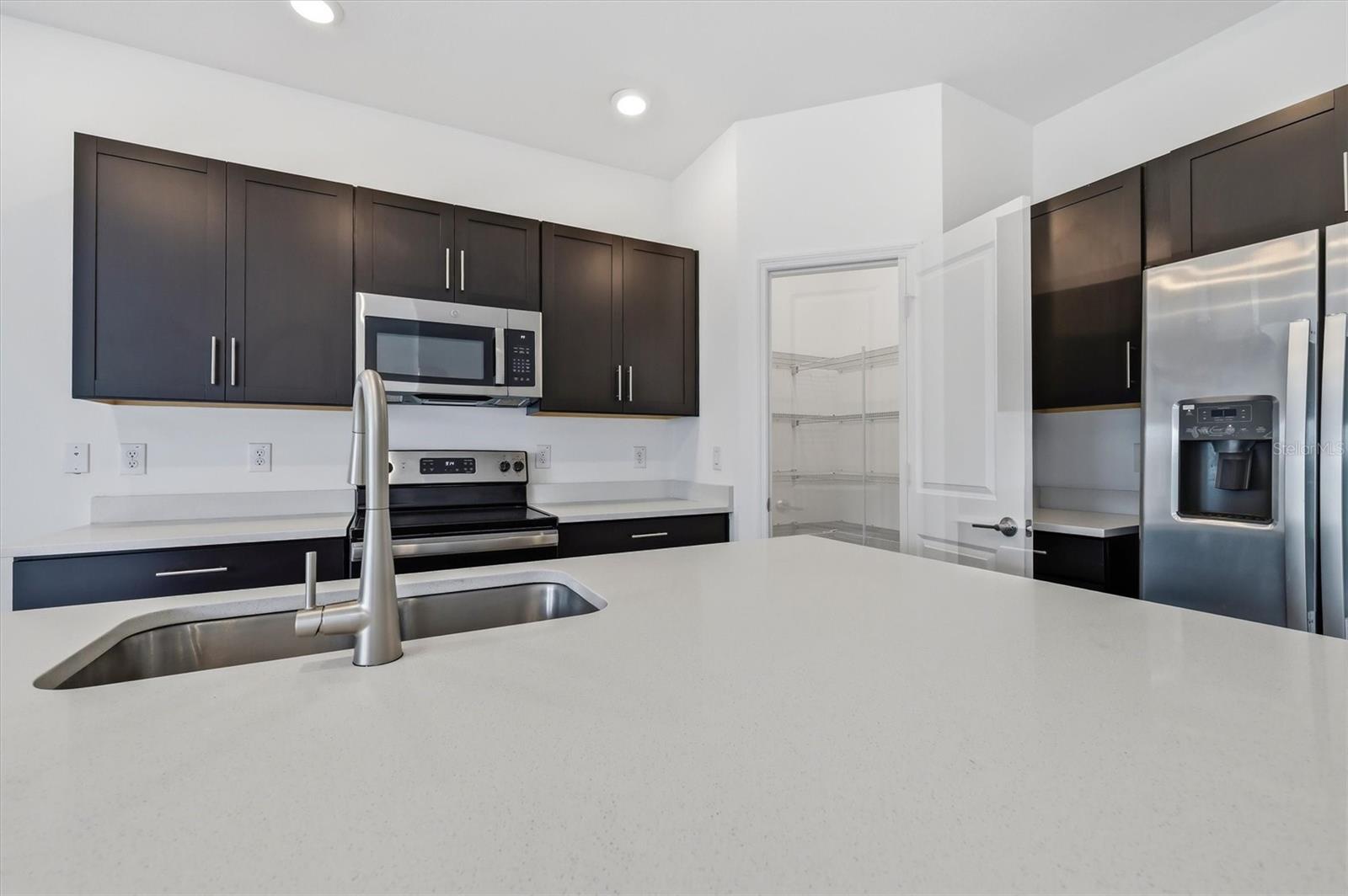 RIVER LNDG PH 2E-2F-3E - Residential