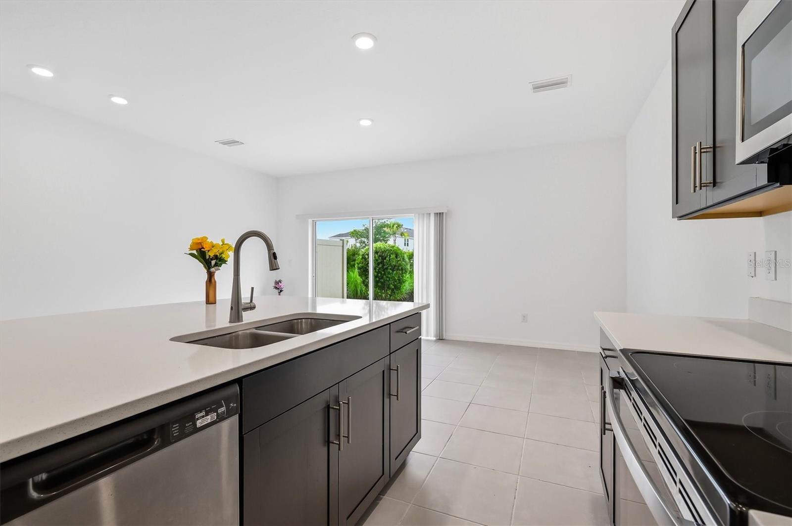 RIVER LNDG PH 2E-2F-3E - Residential