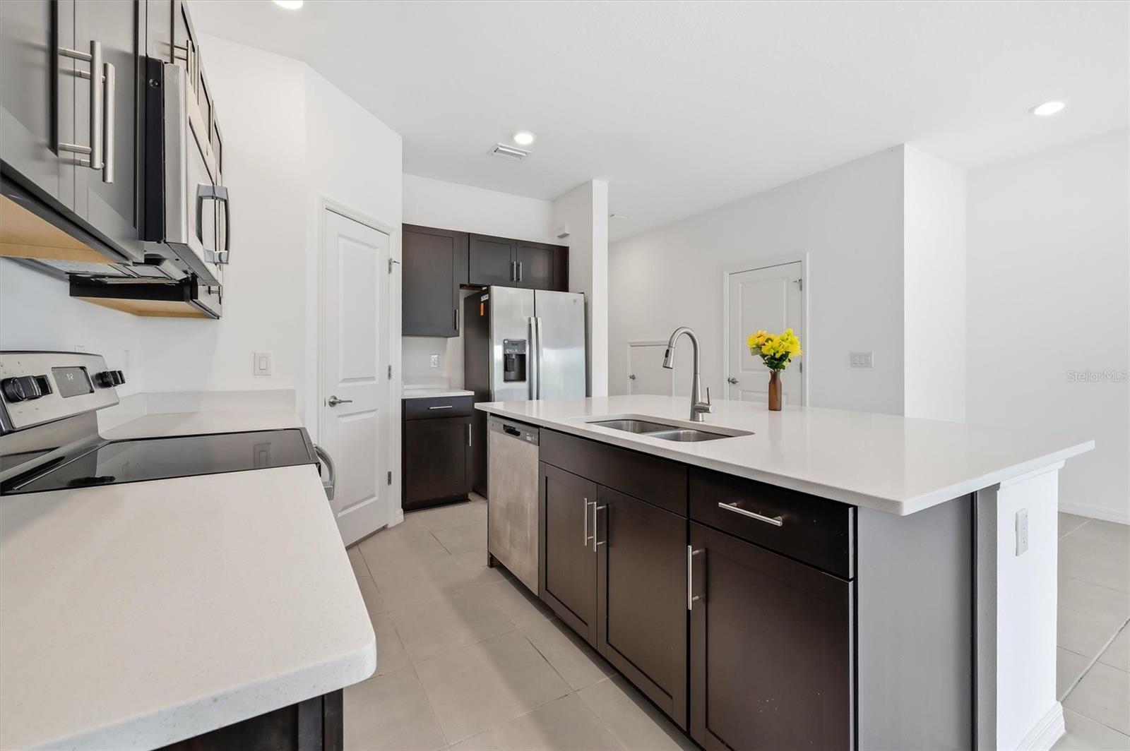 RIVER LNDG PH 2E-2F-3E - Residential