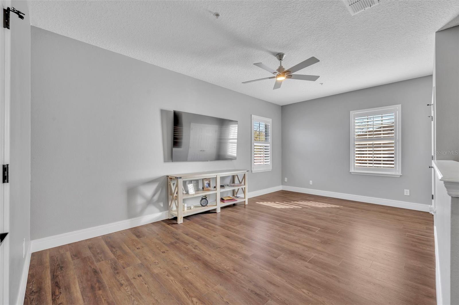 BALDWIN PARK - Residential