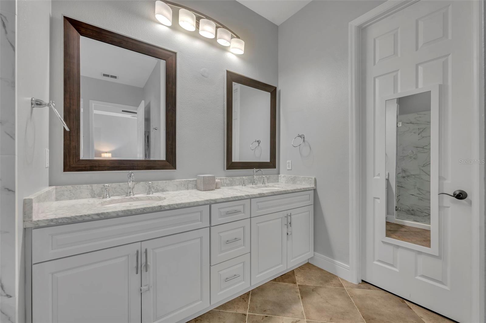 BALDWIN PARK - Residential