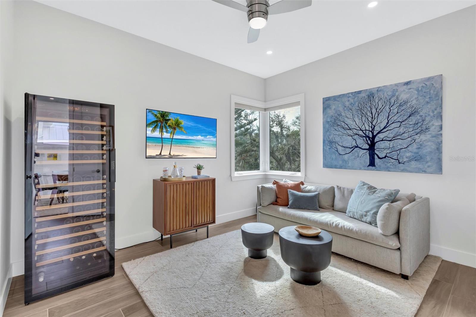 SIESTA BEACH - Residential