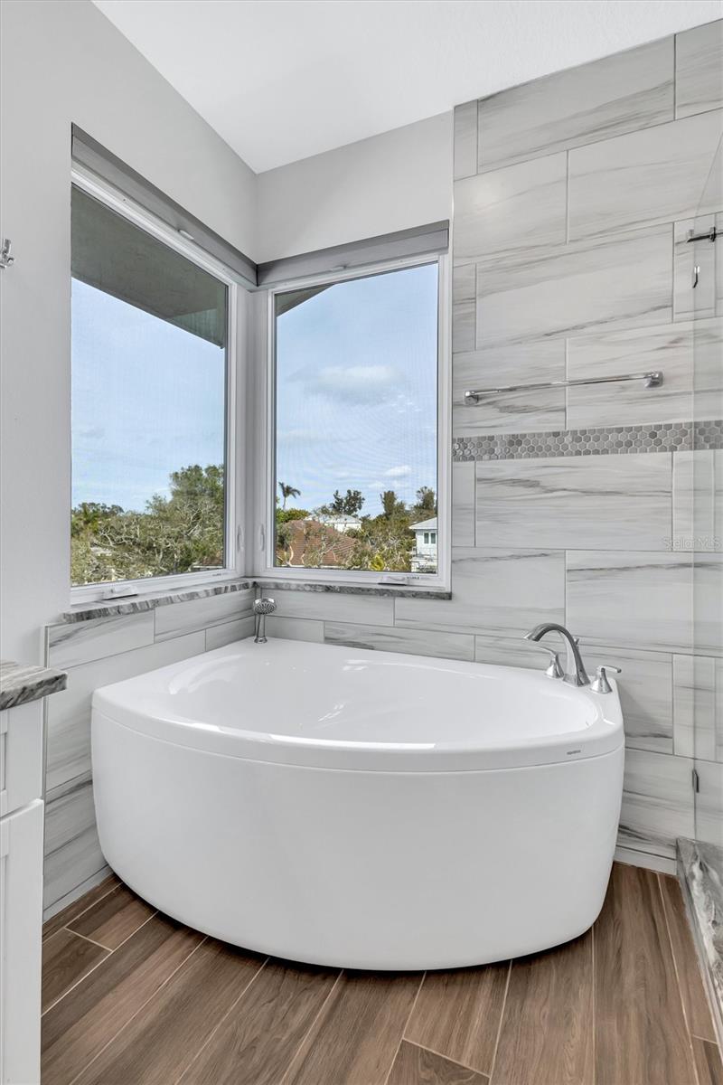 SIESTA BEACH - Residential