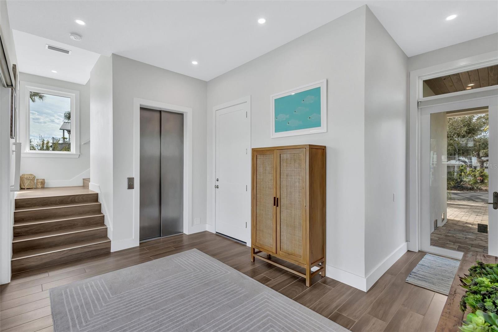 SIESTA BEACH - Residential