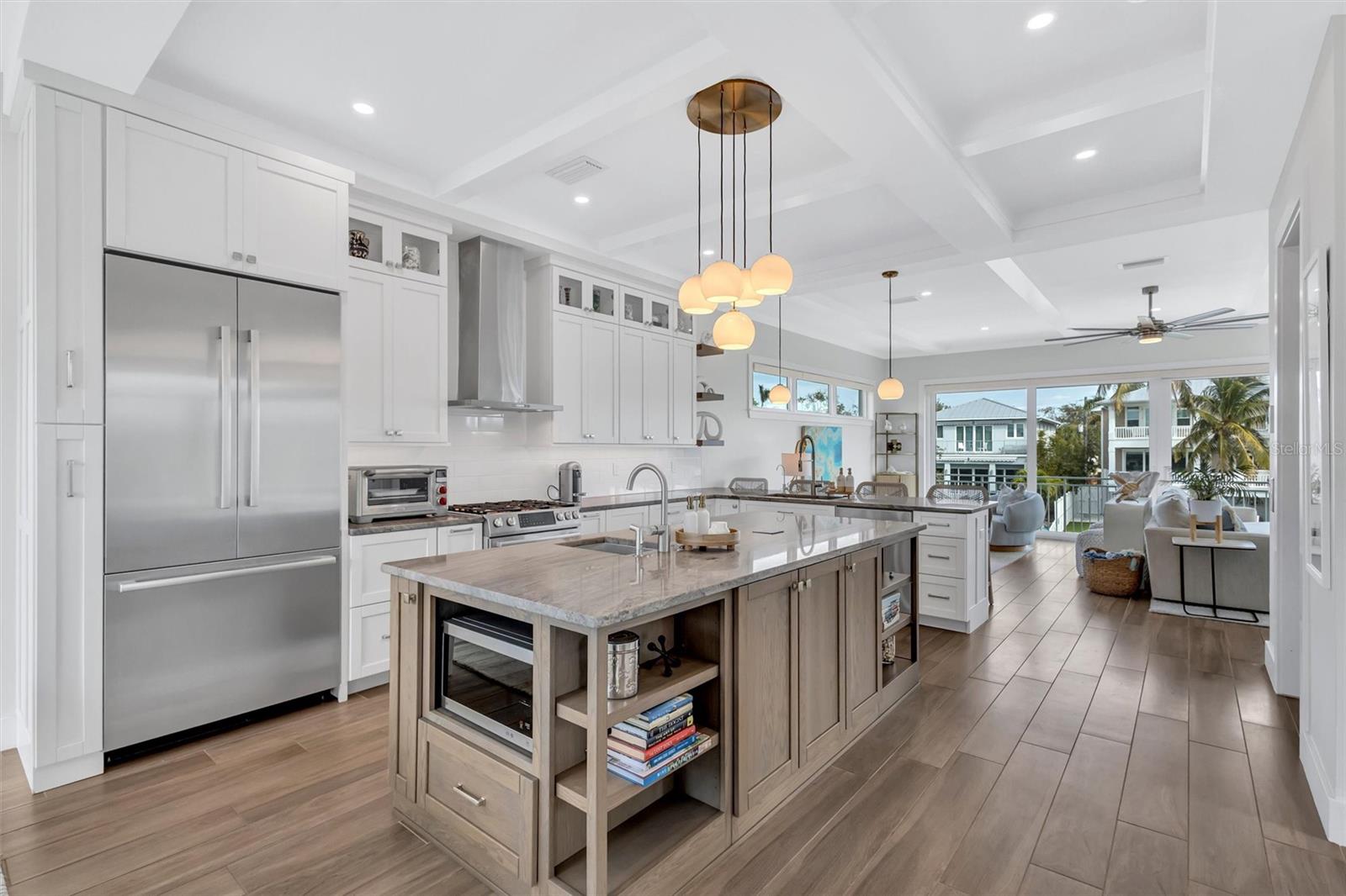 SIESTA BEACH - Residential