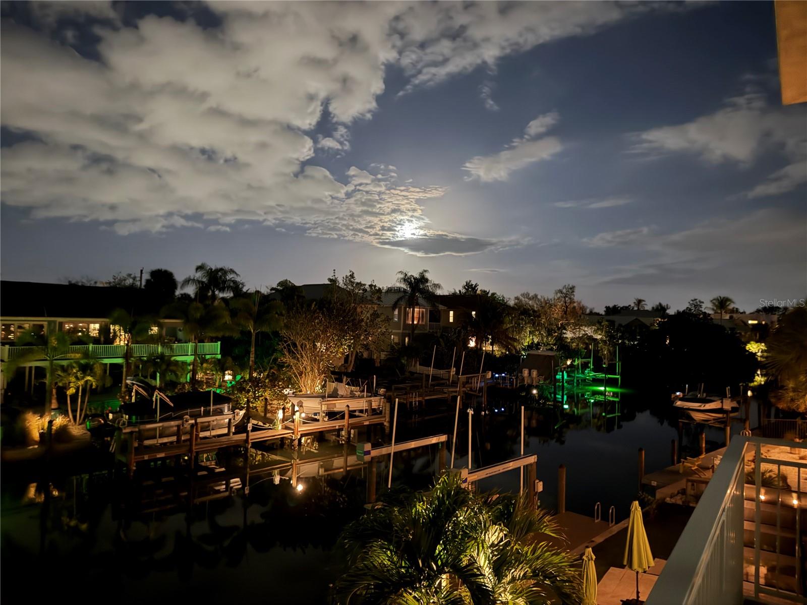 SIESTA BEACH - Residential