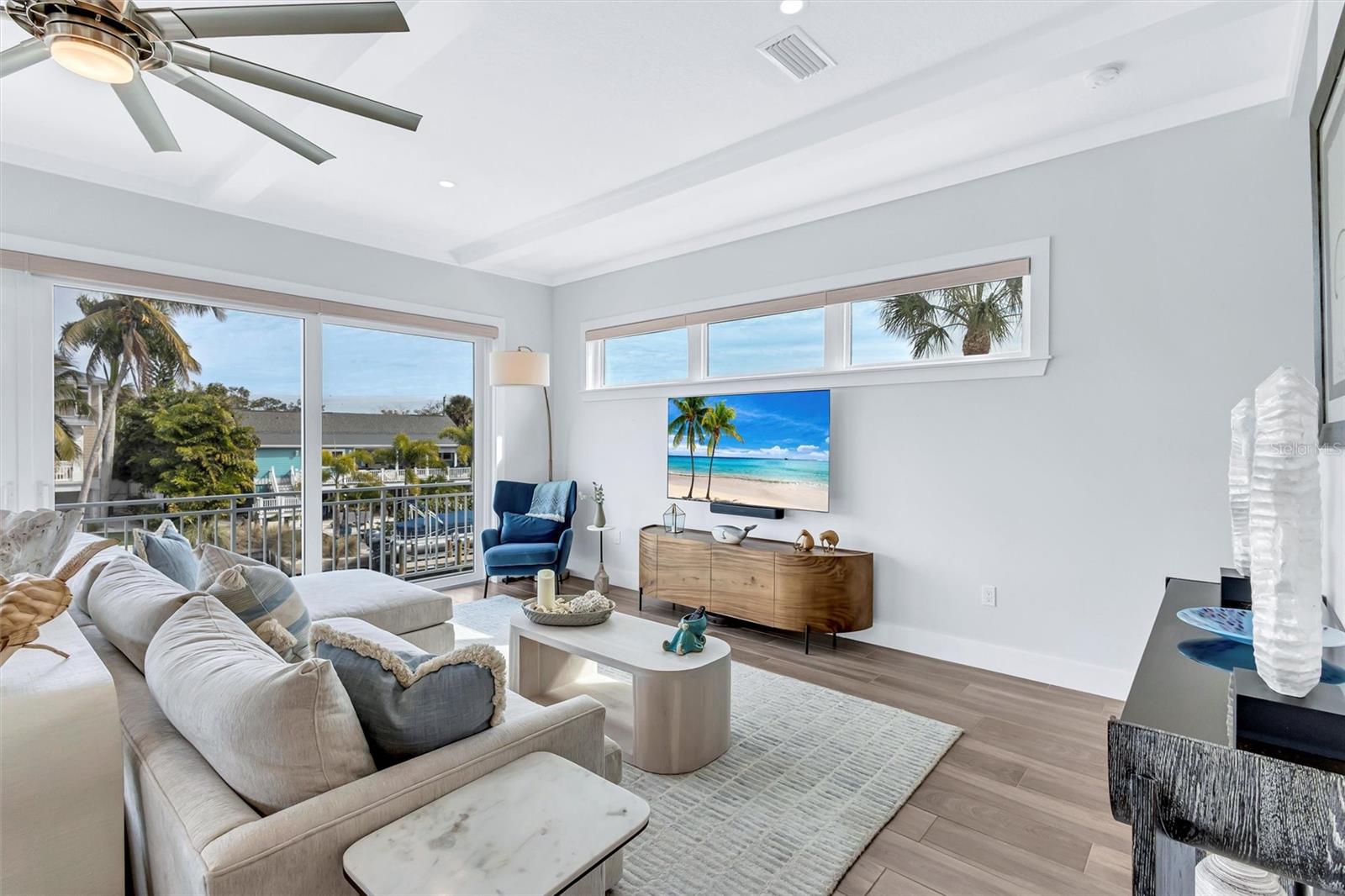 SIESTA BEACH - Residential