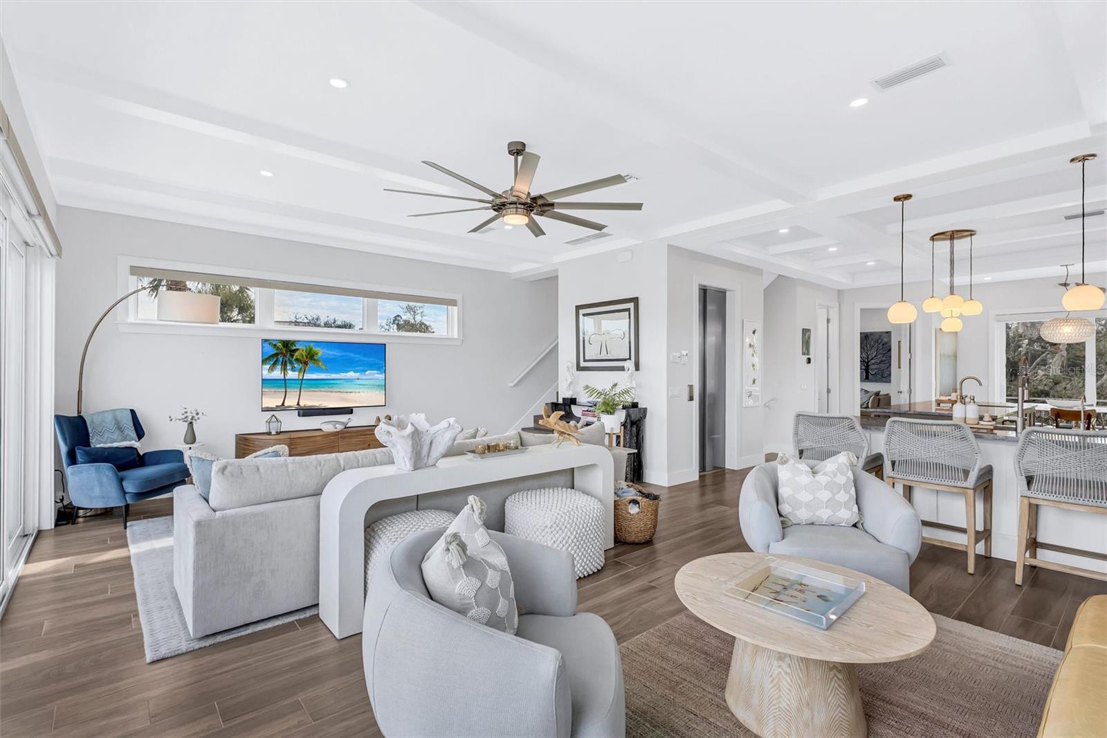 SIESTA BEACH - Residential