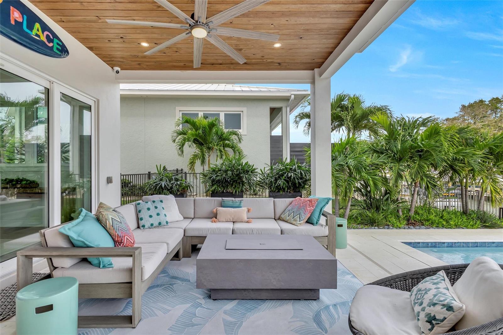 SIESTA BEACH - Residential