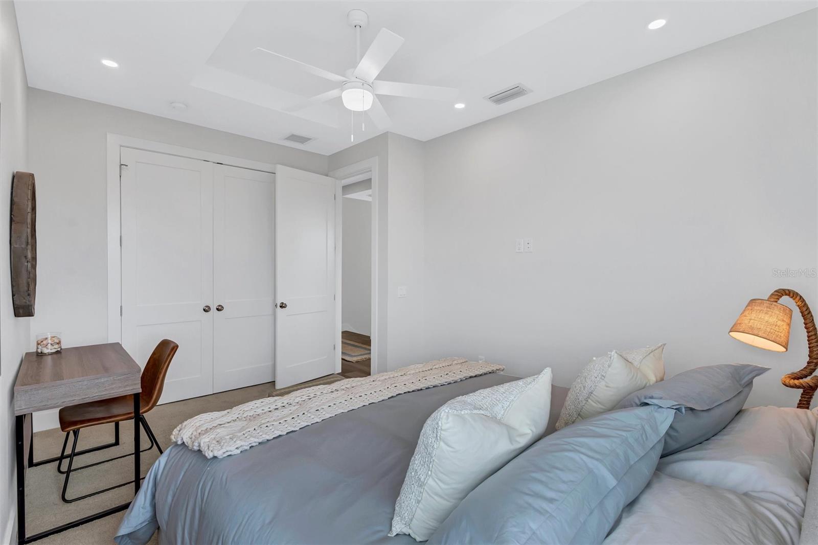 SIESTA BEACH - Residential